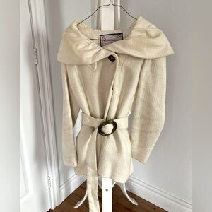 Fancy wool cream coat - Small